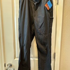 Columbia Women’s Black Cargo Pants